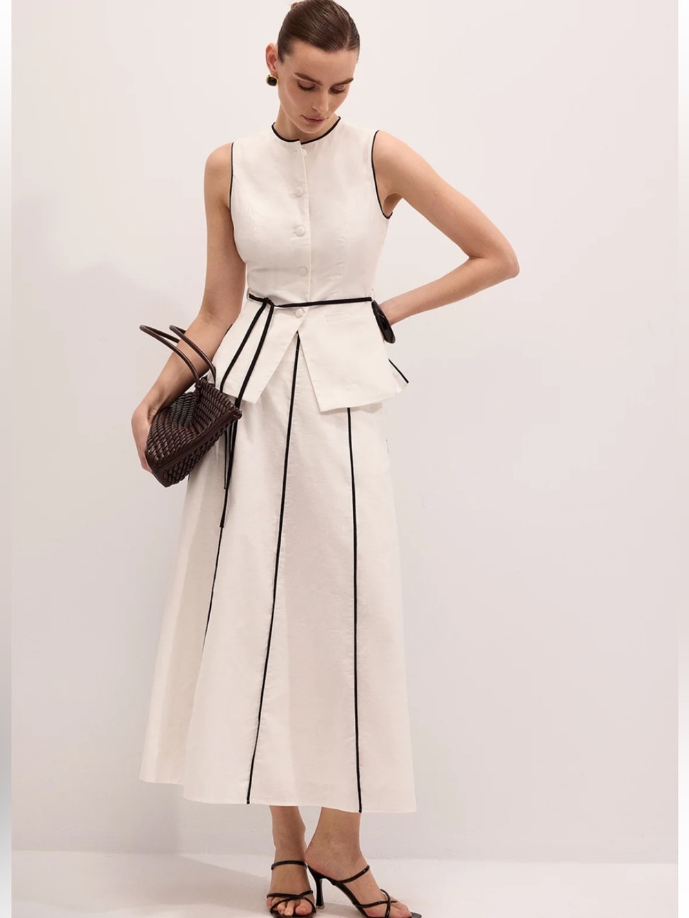 Sleeveless White Maxi Skirt with Black Piping - Picture 6 of 7